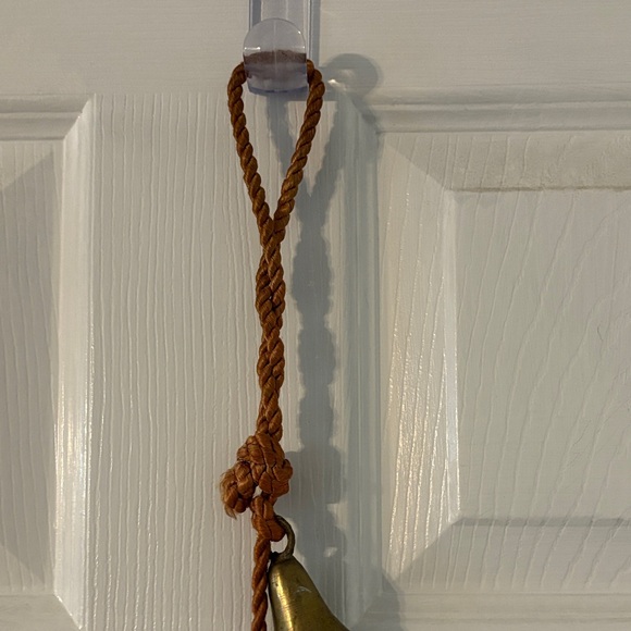 Vintage Brass Bell Door Hanger Rope Bell Strand Boho Cottage Decor - Picture 4 of 5